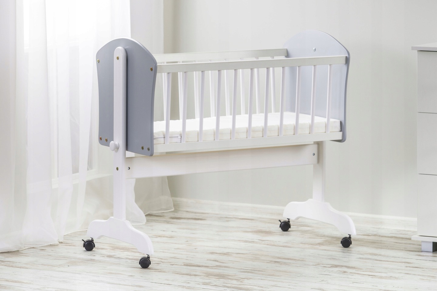 Detská kolíska Baby-Raj 90 × 40 cm s kolieskami a matracom
