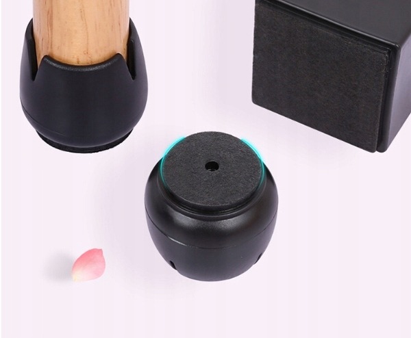 Priehľadné návleky Korbi s filcom chránia podlahu pri posúvaní stoličiek. Balenie 16 kusov je určené na okrúhle nohy s priemerom 17–21 mm; nasadzujú sa bez lepidla.