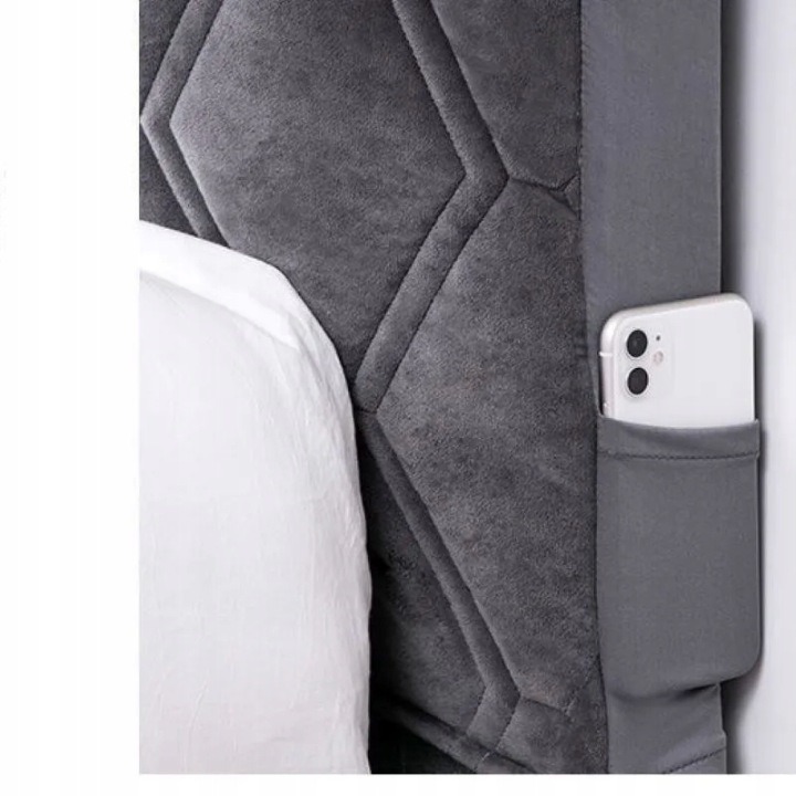 Home Deluxe – sivý prešívaný poťah čela postele 180 × 70 cm s vreckom. Prešívaný poťah prekryje existujúce čelo postele a zmení jeho vzhľad bez výmeny samotného nábytku. Zamatový materiál uvedený v opise pridá povrchu mäkký dotyk. Sivá farba vychádza z pa