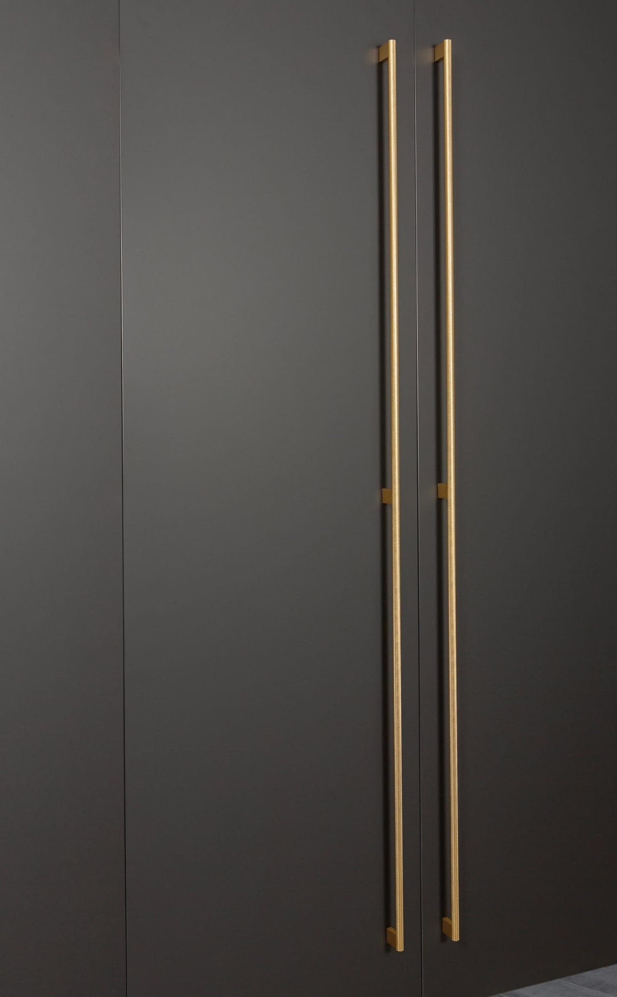 Úchytky na nábytok - Biely pantograf 92-124 cm 12 kg mäkká záverečná plavba