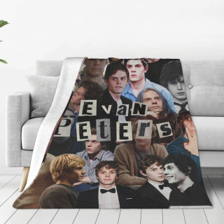 Prikrývka, prehozy na posteľ - Krásne prikrývky Evan Peters