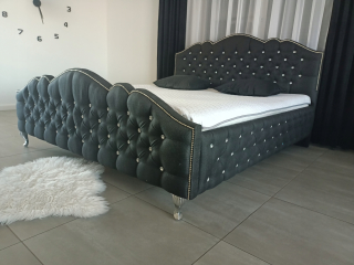 Posteľ do spálne - Čalúnená posteľ Glamour Black 160x200