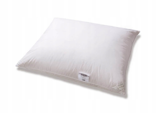 Vankúš na spanie - Vankúš 70% 70x80 BASIC+ 1000 g bieleho AMZ