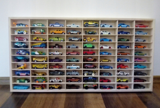 Polica do detskej izby - Skrinka na autá pre autá Resoraraki Hot Wheels 80 sedadiel