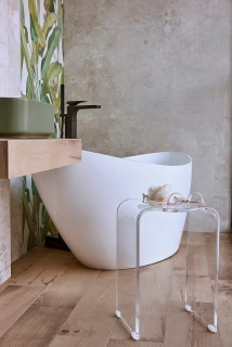 Transparentná akrylová stolička Q-Bath Modern