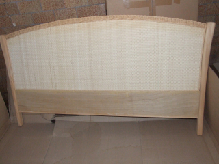 Posteľ do spálne - Opláchnutie hlavy- drevo + Rattan 140 cm Vanhoudt